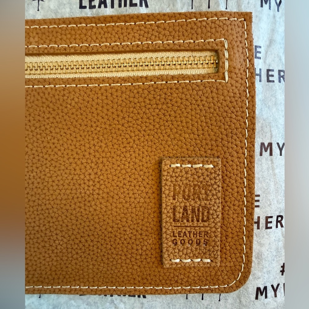 New Portland Leather Goods Adriana Pouch Brown Tan Wildwood Almond Cork - Picture 3 of 6